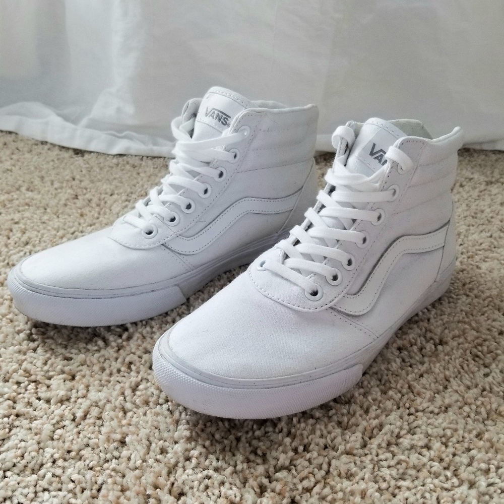 Vans Women's White Canvas Sk8-Hi Sneakers